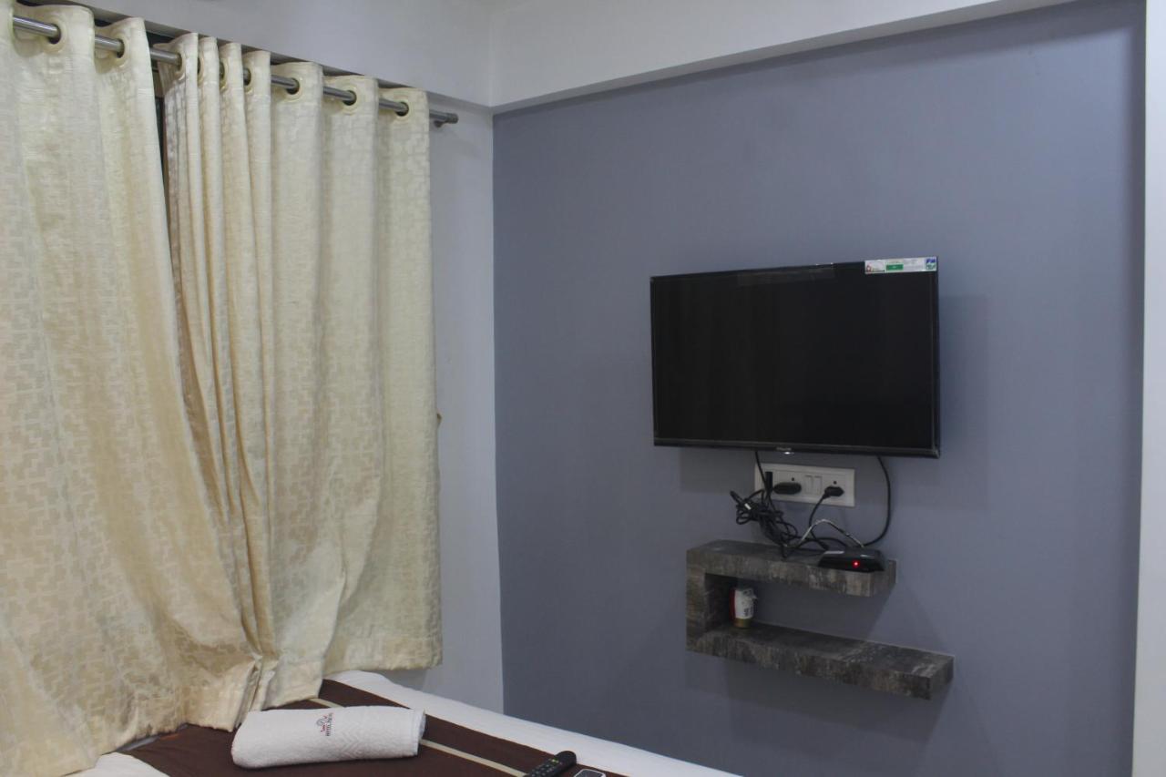 Hotel Park Inn Andheri West Мумбаи Экстерьер фото